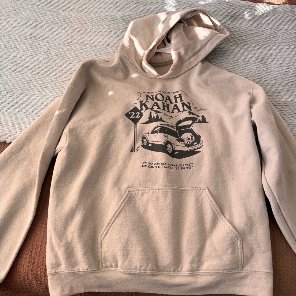 Noah Kahan 2022 Tour Hoodie